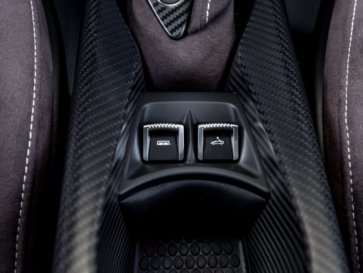 Used 2022 McLaren 765LT RWD image 27
