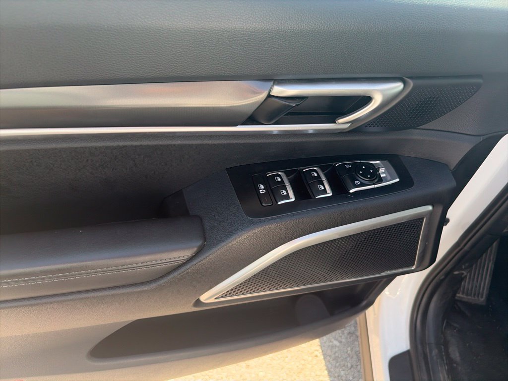 Used 2025 Kia Telluride S AWD/4WD image 17