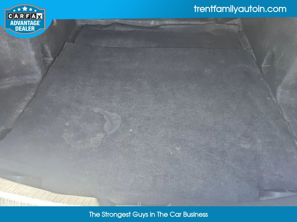 Used 2017 Chevrolet Malibu LT w/ Leather Package image 13