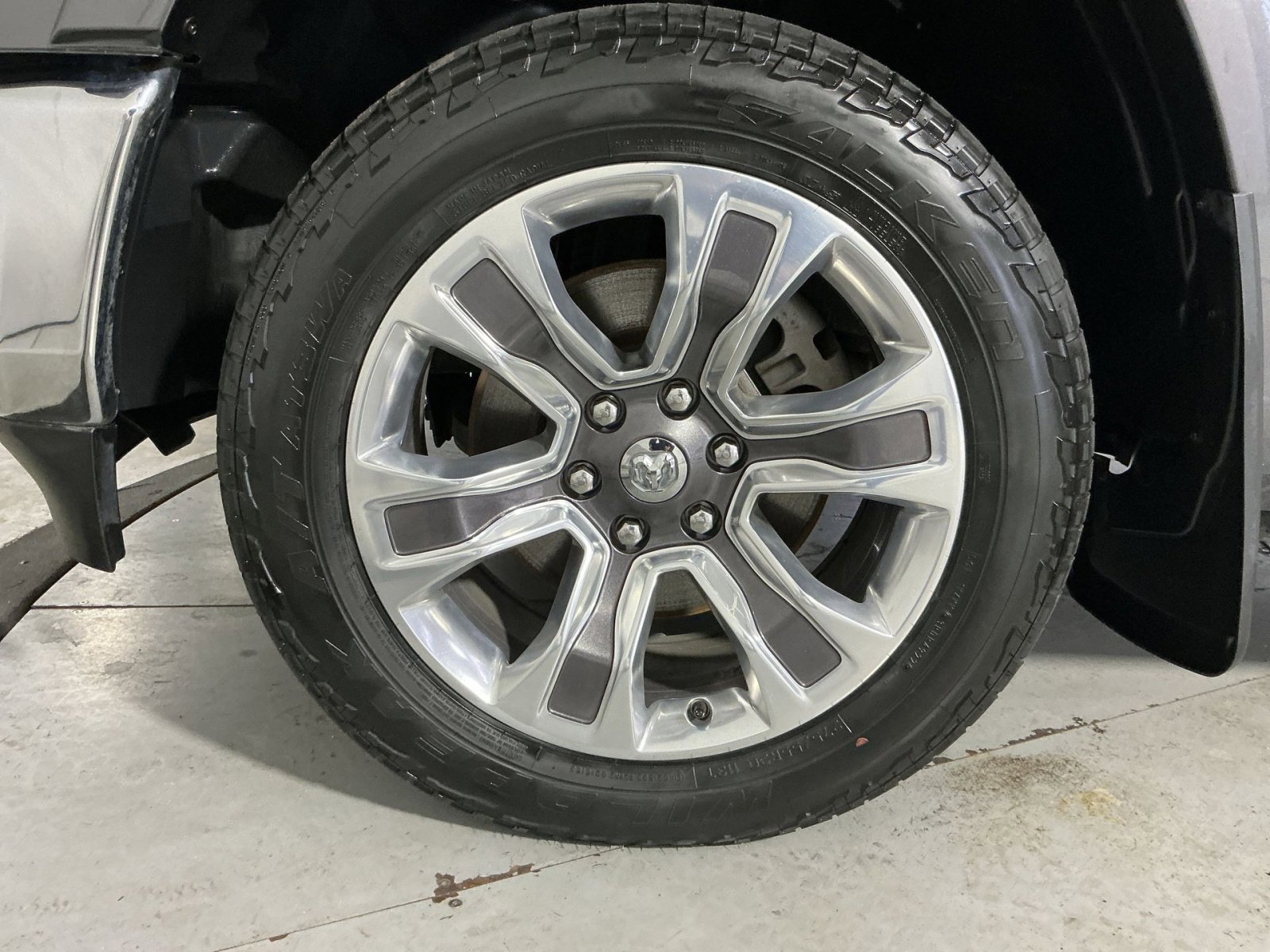 Used 2024 RAM 1500 Limited image 20