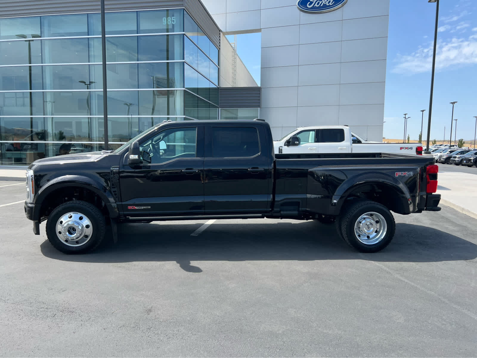 New 2026 Ford F450 Platinum w/ FX4 Off-Road Package AWD/4WD image 12