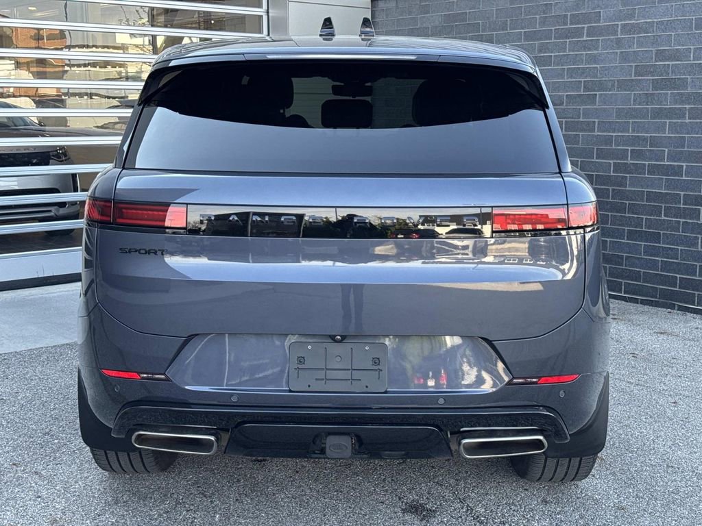 Certified 2025 Land Rover Range Rover Sport Dynamic SE image 5