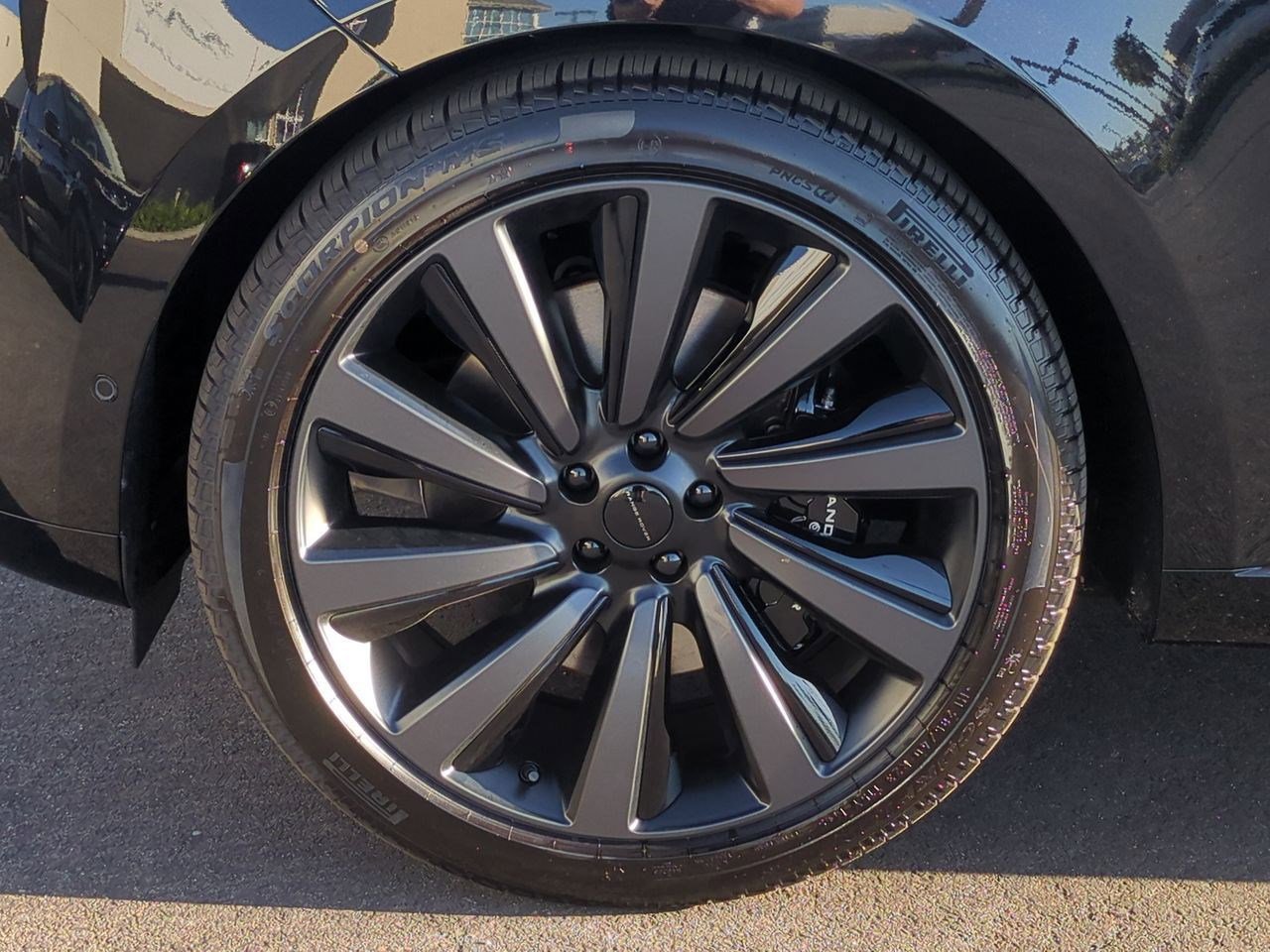 New 2026 Land Rover Range Rover SV image 28