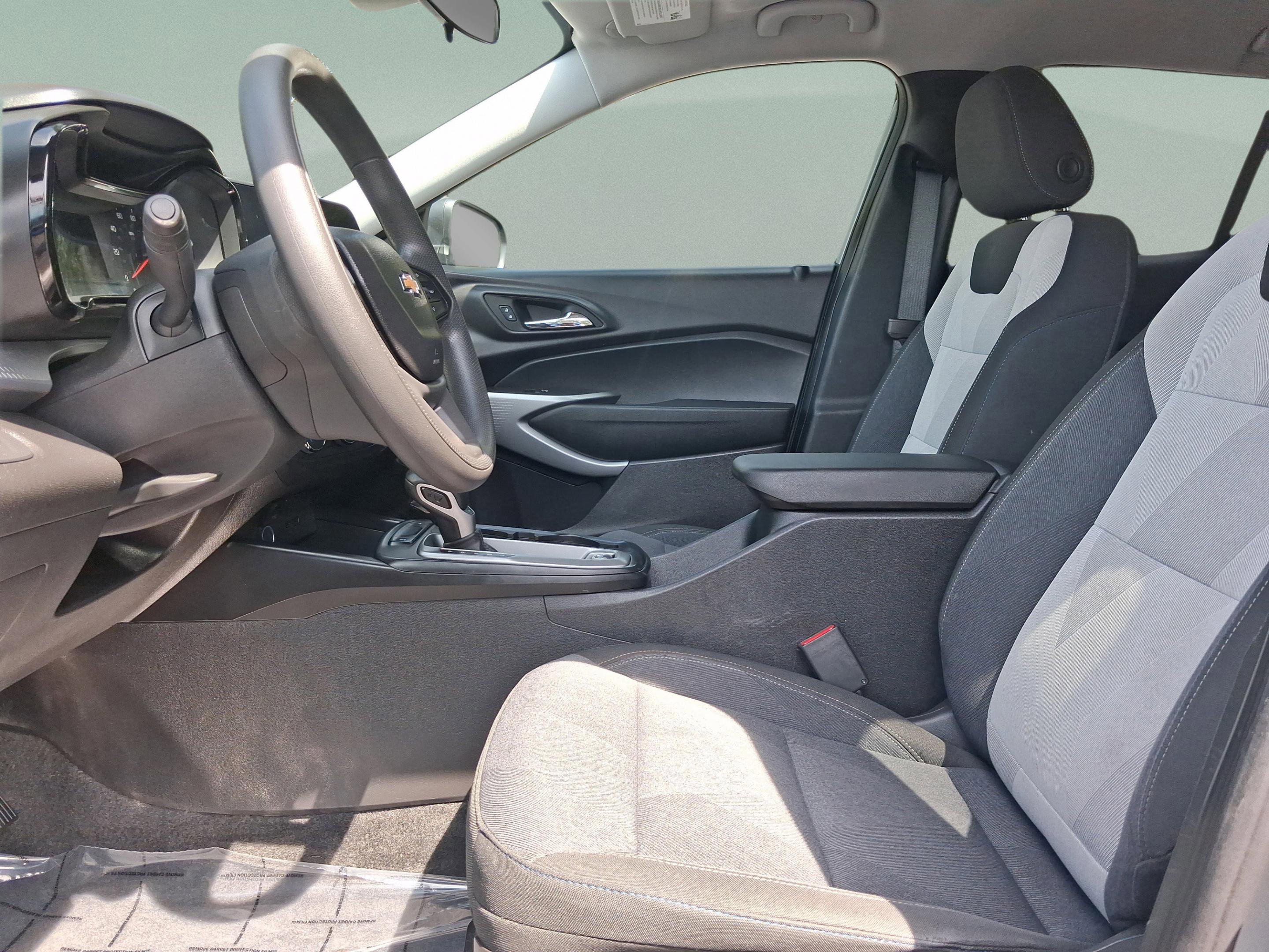 Used 2024 Chevrolet Trax LS w/ Driver Confidence Package FWD image 23