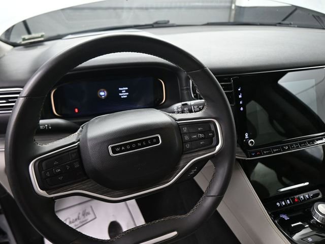 Used 2023 Jeep Wagoneer L Series III w/ Preferred Equipment Group image 29