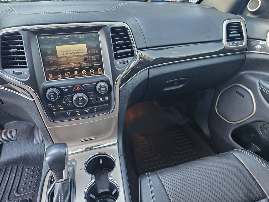Used 2016 Jeep Grand Cherokee Overland w/ Advanced Technology Group AWD/4WD image 23
