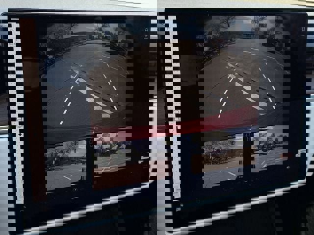 Used 2022 Tesla Model S image 15