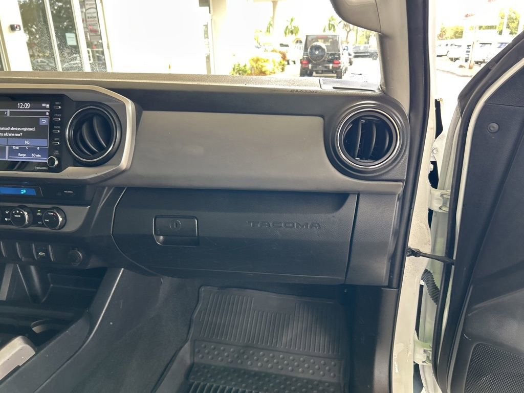 Used 2022 Toyota Tacoma 2WD Double Cab image 23