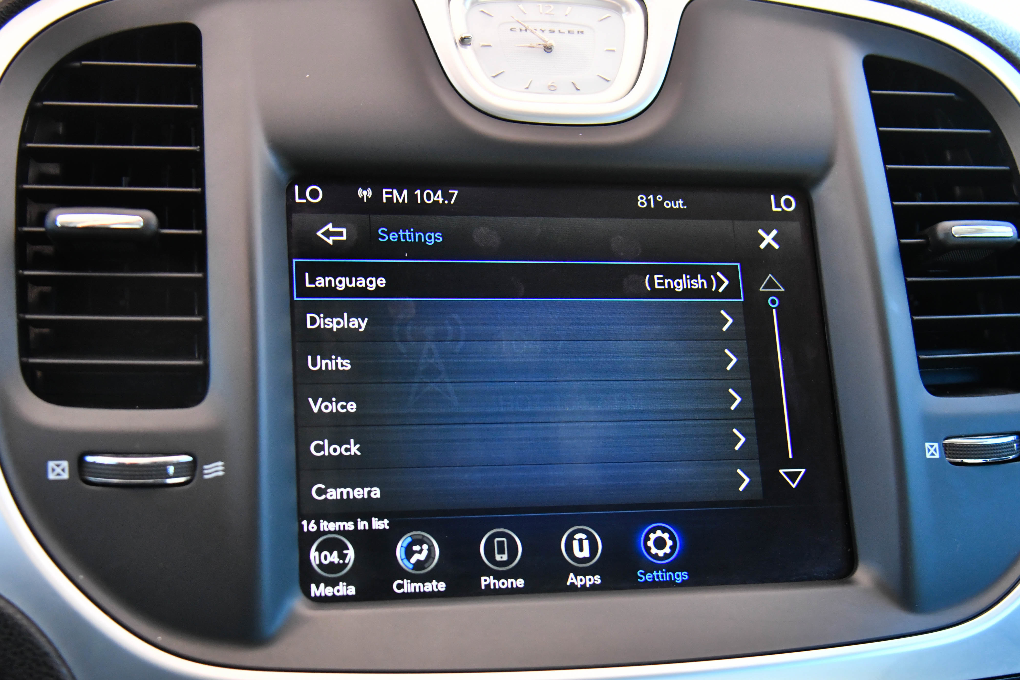 Used 2022 Chrysler 300 Touring w/ Sport Appearance Package image 22