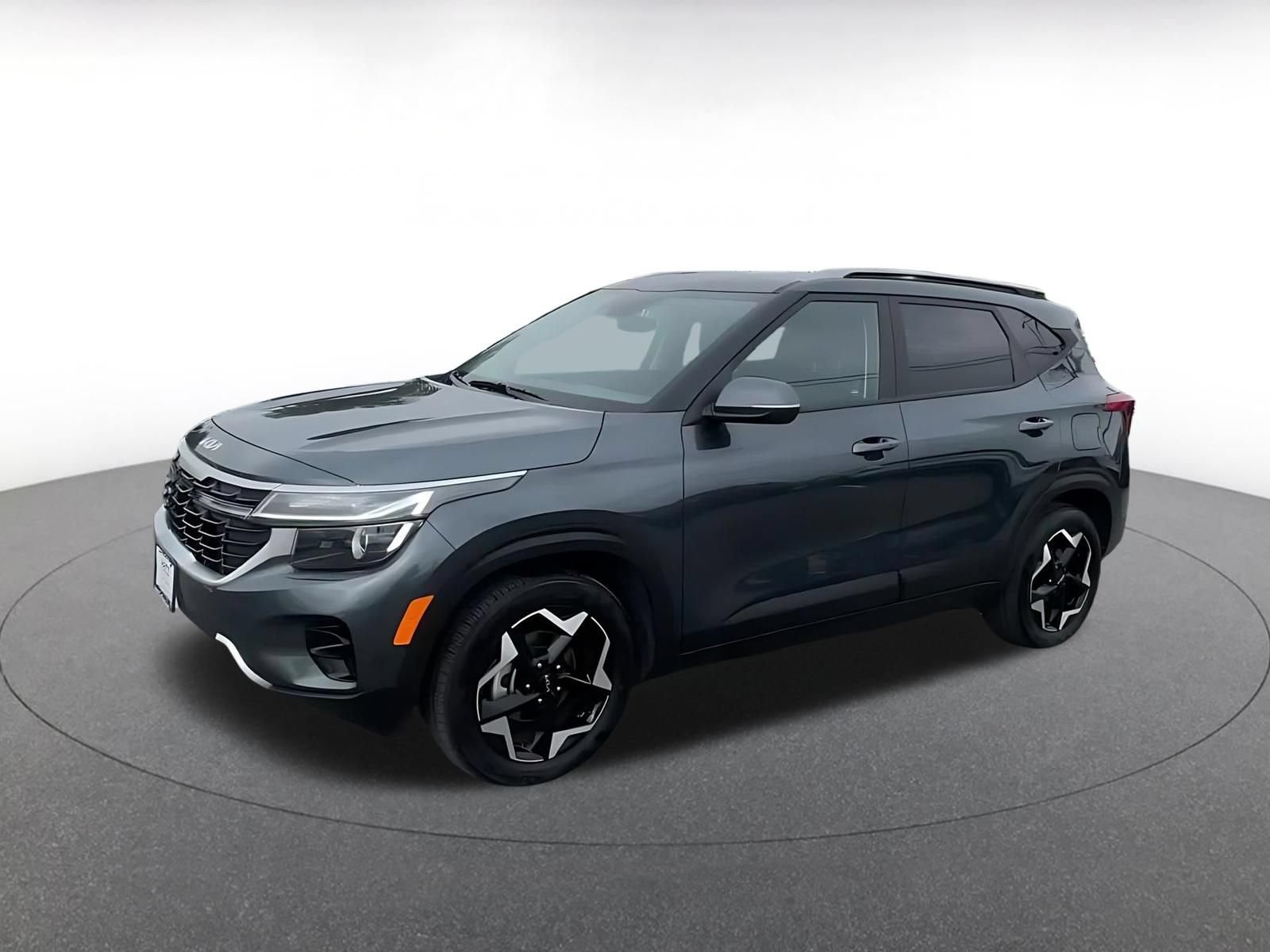 Used 2025 Kia Seltos S FWD image 8