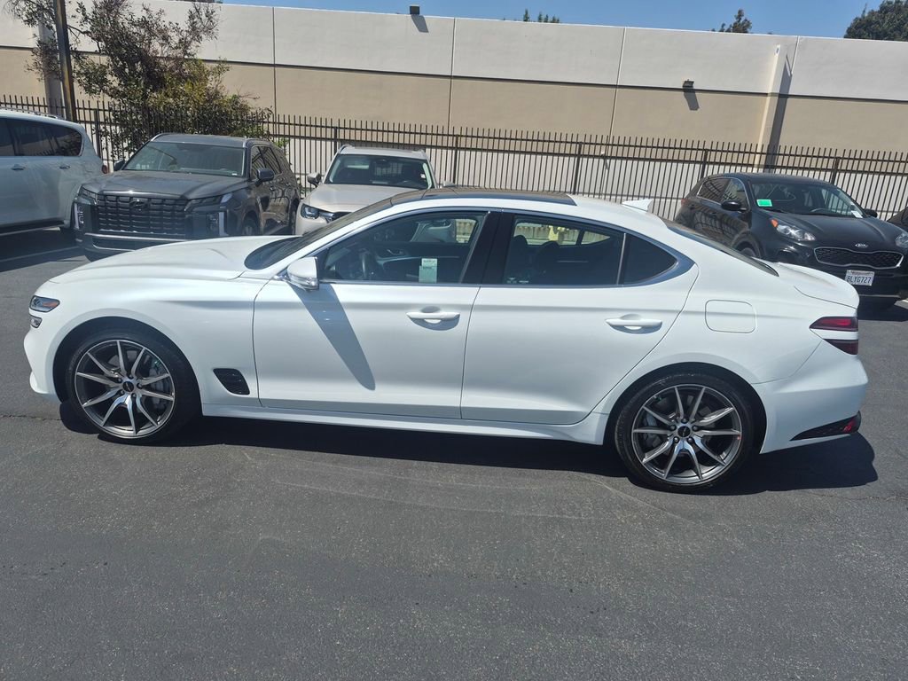 Used 2026 Genesis G70 2.5T Prestige RWD image 4