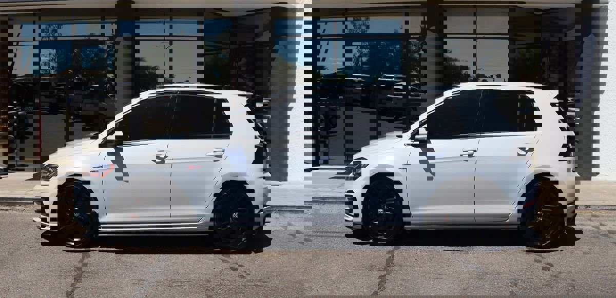 Used 2019 Volkswagen GTI SE w/ SE Experience Package image 8