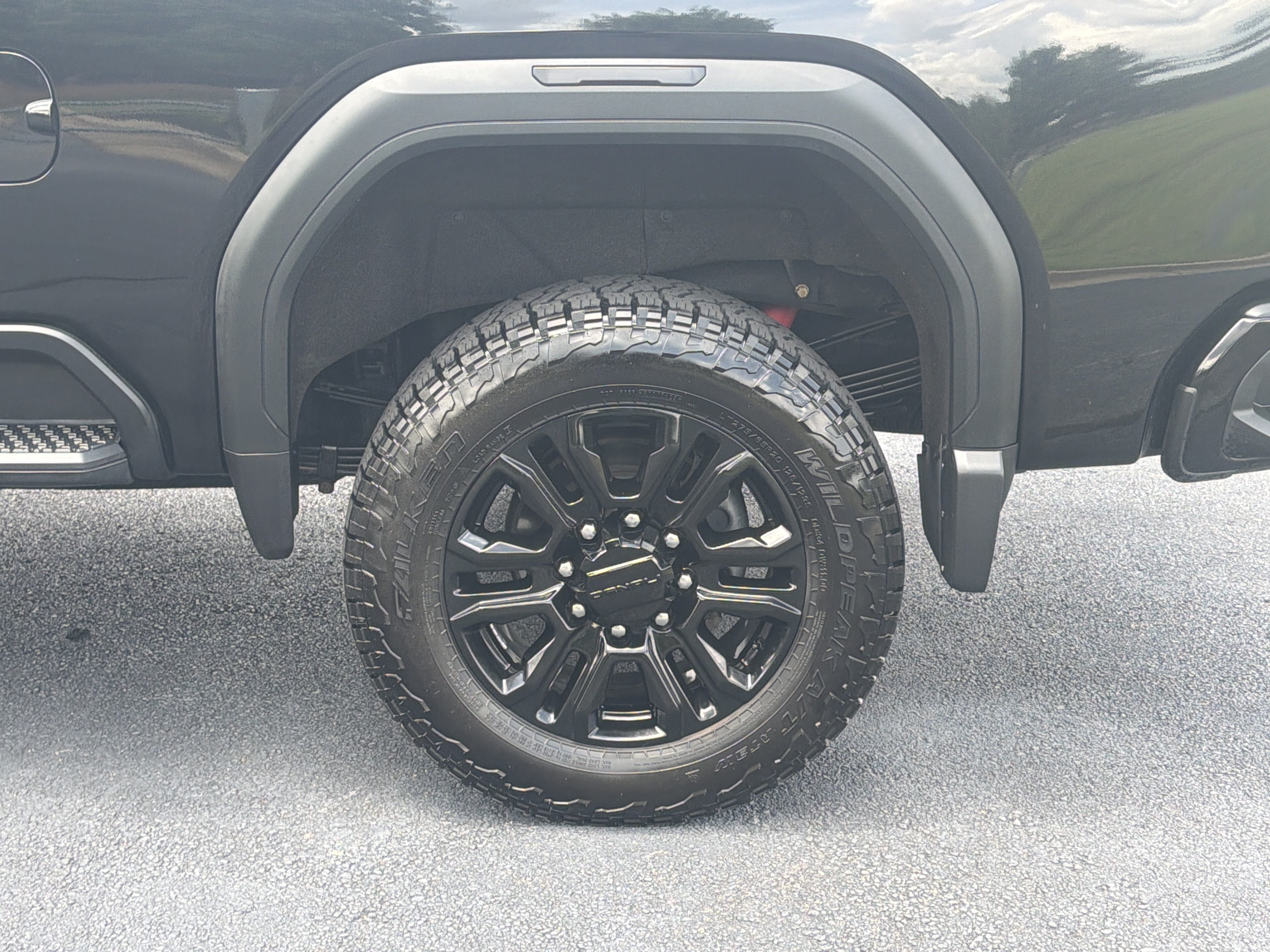 Used 2021 GMC Sierra 3500 Denali w/ Denali Black Diamond Edition AWD/4WD image 35