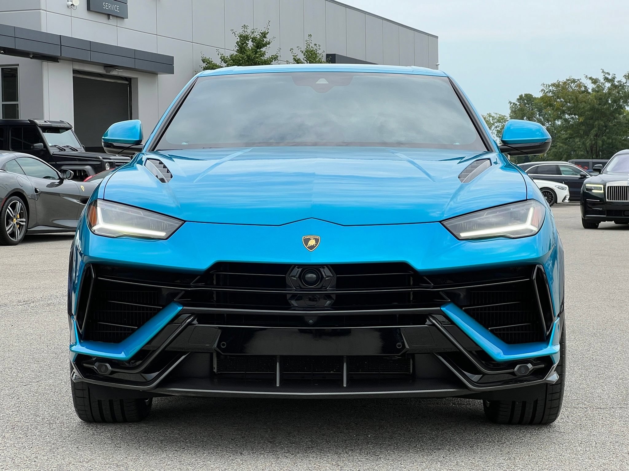 Used 2023 Lamborghini Urus Performante AWD/4WD image 3