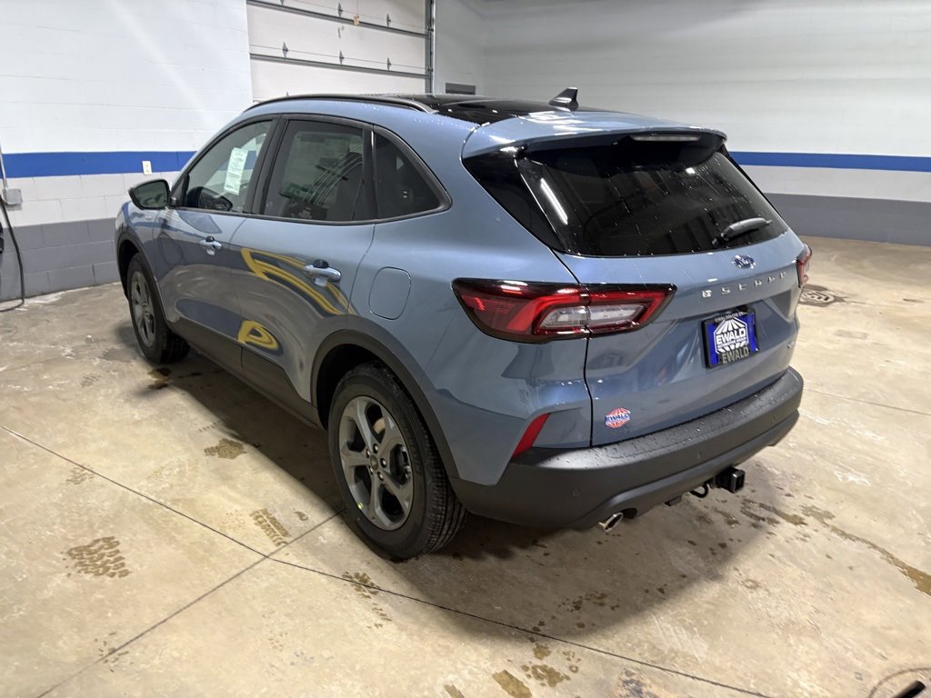 New 2026 Ford Escape ST-Line Select w/ Tech Pack #2 image 4