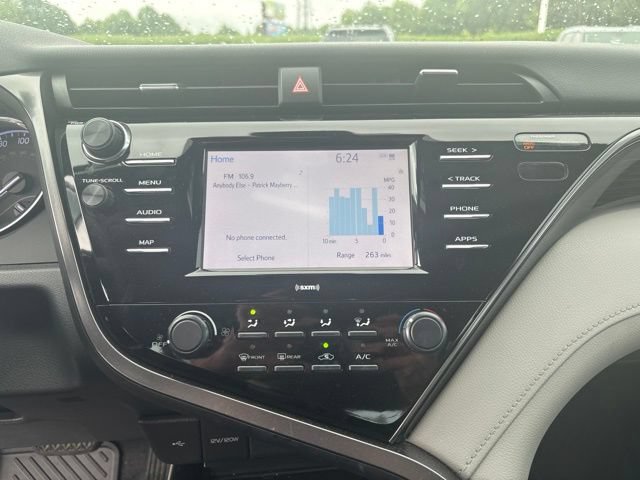 Used 2020 Toyota Camry LE FWD image 19