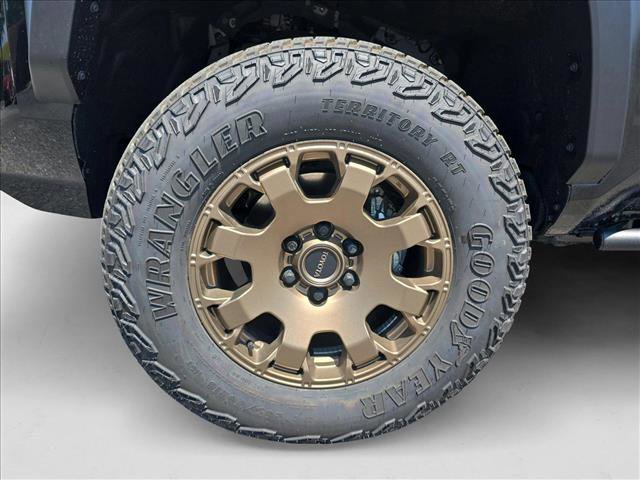 New 2025 Toyota Tacoma 4x4 Double Cab Hybrid image 10