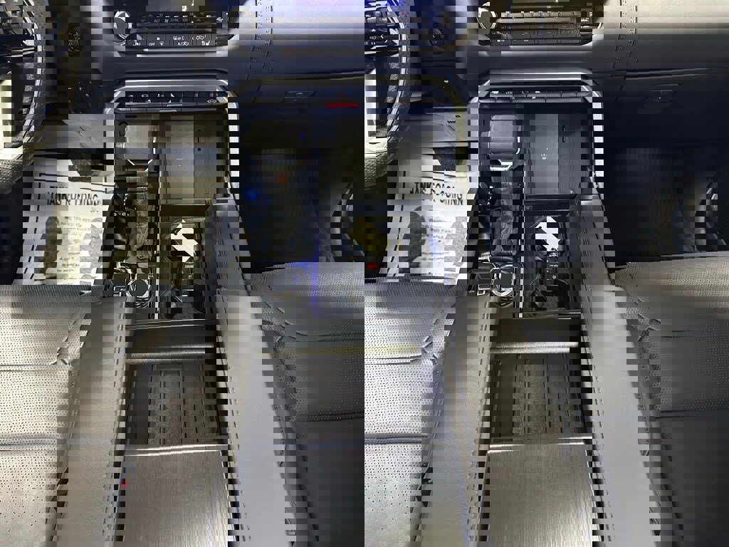 Used 2025 Toyota Tundra Platinum image 41