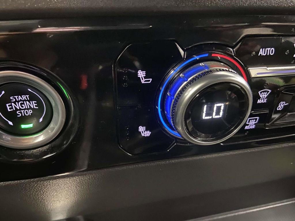 Used 2024 GMC Sierra 1500 Elevation image 23