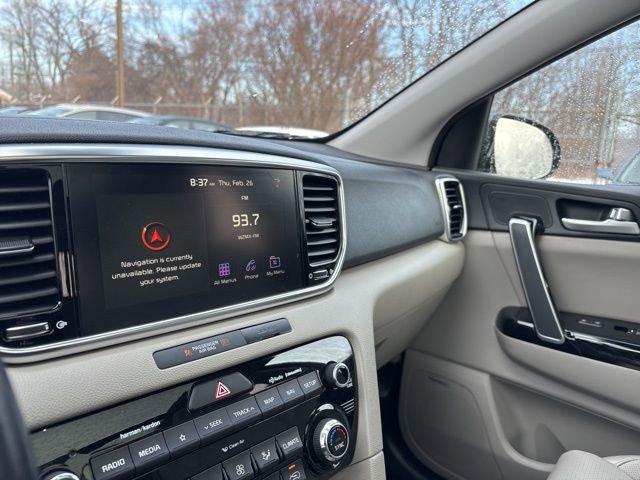 Used 2022 Kia Sportage EX w/ EX Technology Package image 18