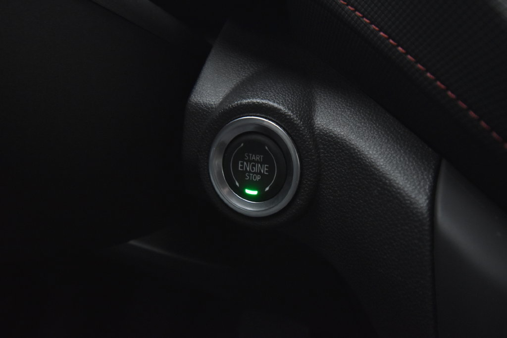 Used 2021 Chevrolet TrailBlazer RS w/ Technology Package FWD image 28