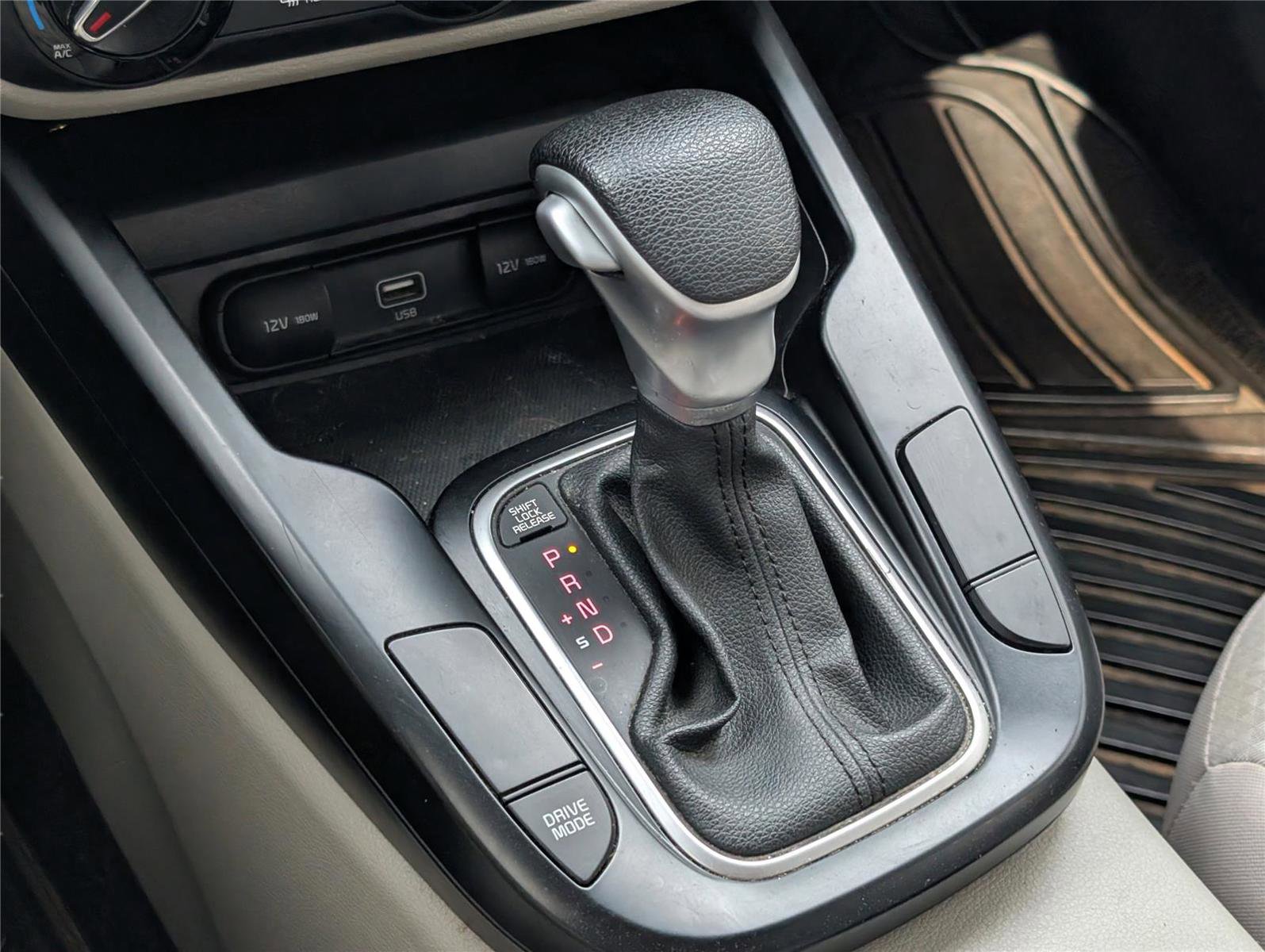 Used 2022 Kia Soul LX w/ Technology Package image 19