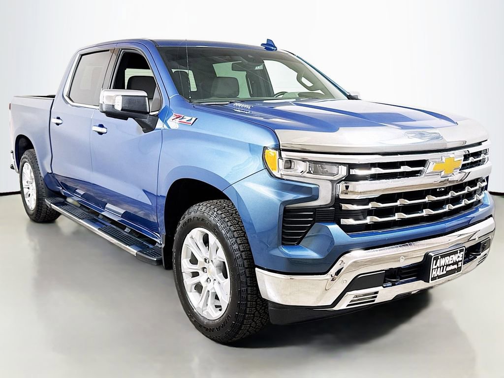 Used 2024 Chevrolet Silverado 1500 LTZ w/ LTZ Convenience Package II AWD/4WD image 3