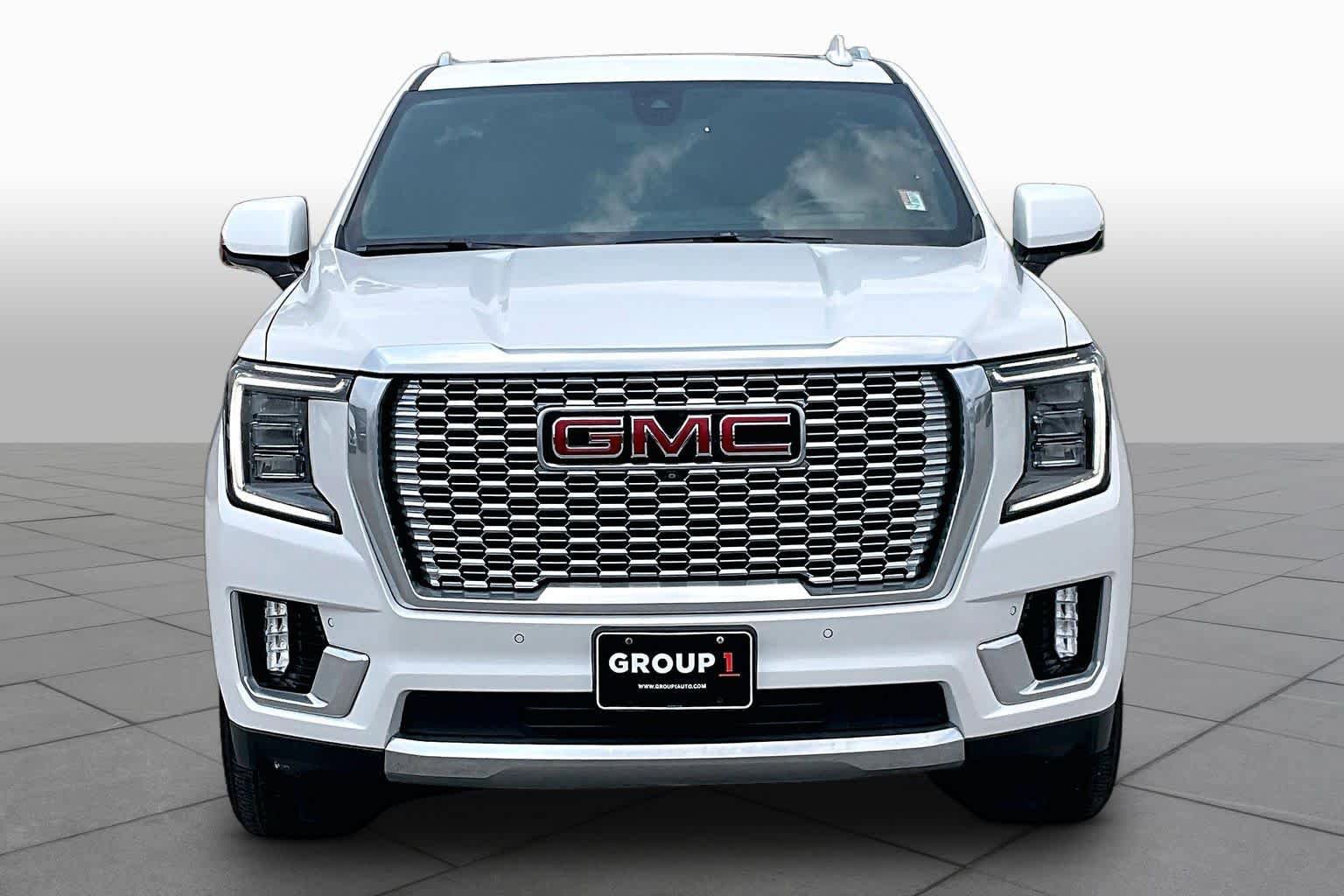Used 2021 GMC Yukon Denali AWD/4WD image 4