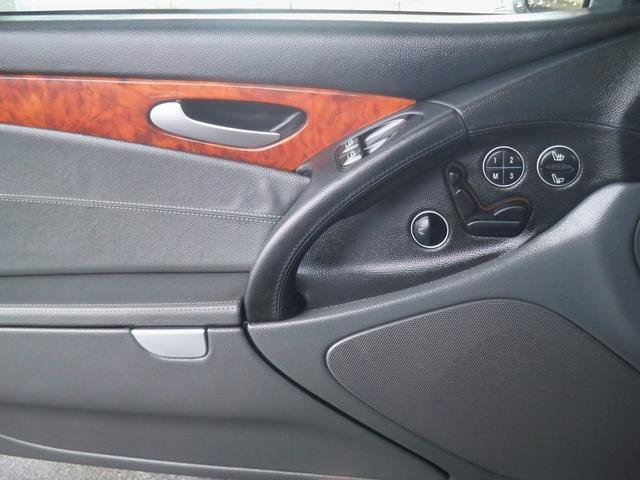Used 2004 Mercedes-Benz SL 500 image 13