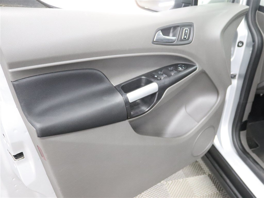 Used 2021 Ford Transit Connect XLT FWD image 15