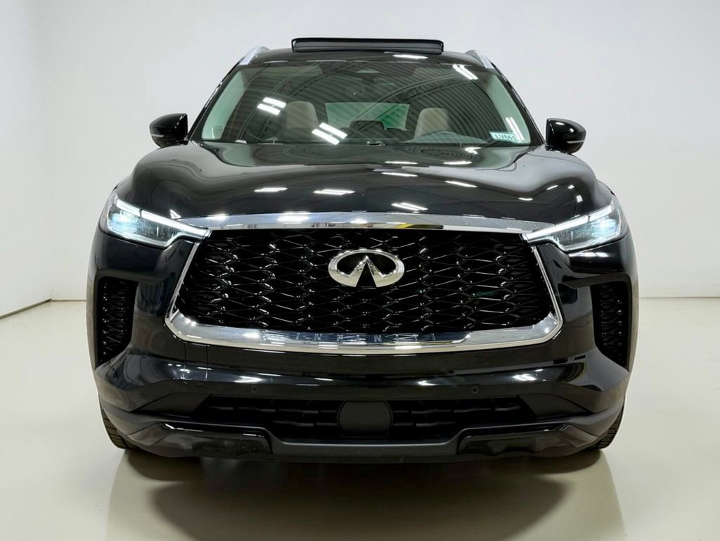 Used 2023 INFINITI QX60 Luxe w/ Performance Audio Package image 9