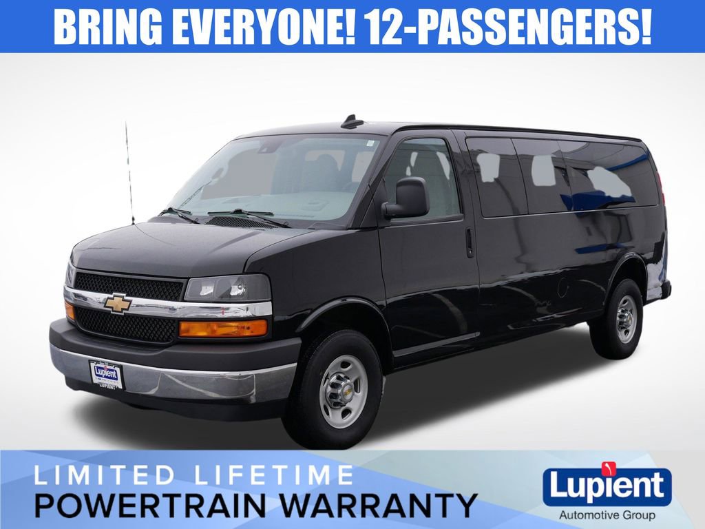 Used 2025 Chevrolet Express 3500 LT w/ LT Preferred Equipment Group image 9