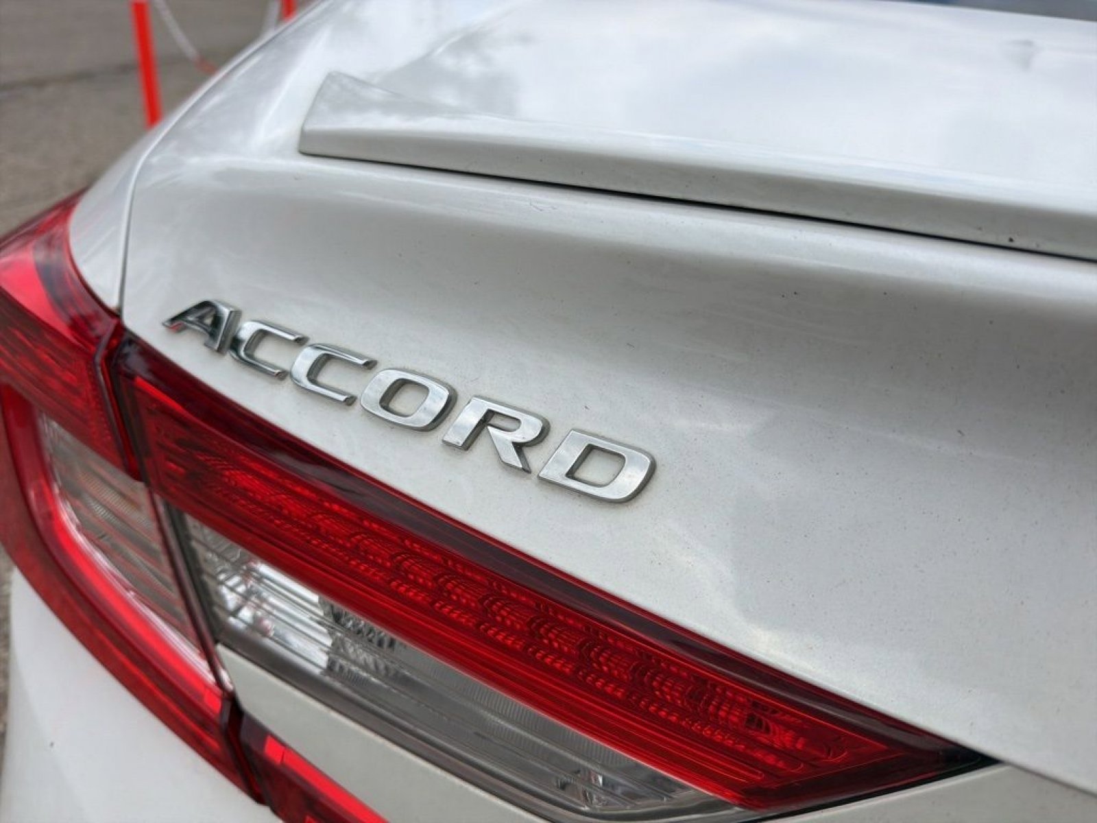 Used 2020 Honda Accord Sport image 9
