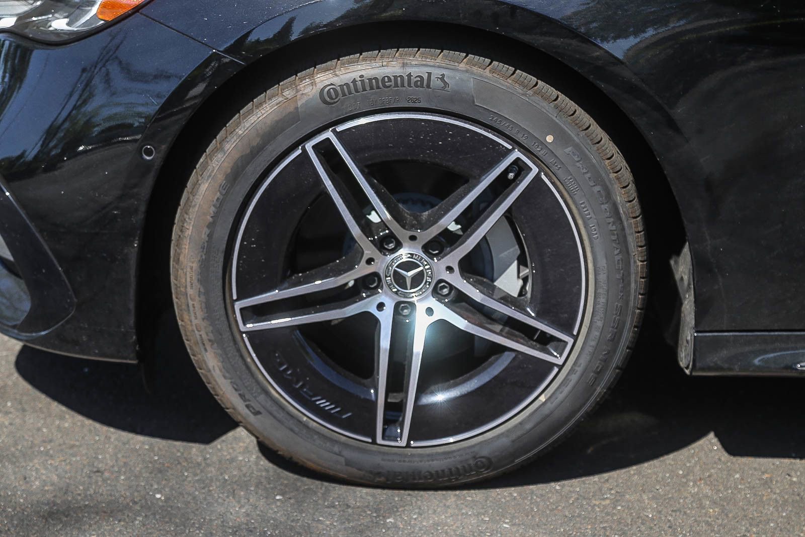 New 2026 Mercedes-Benz E 350 4MATIC Sedan image 9