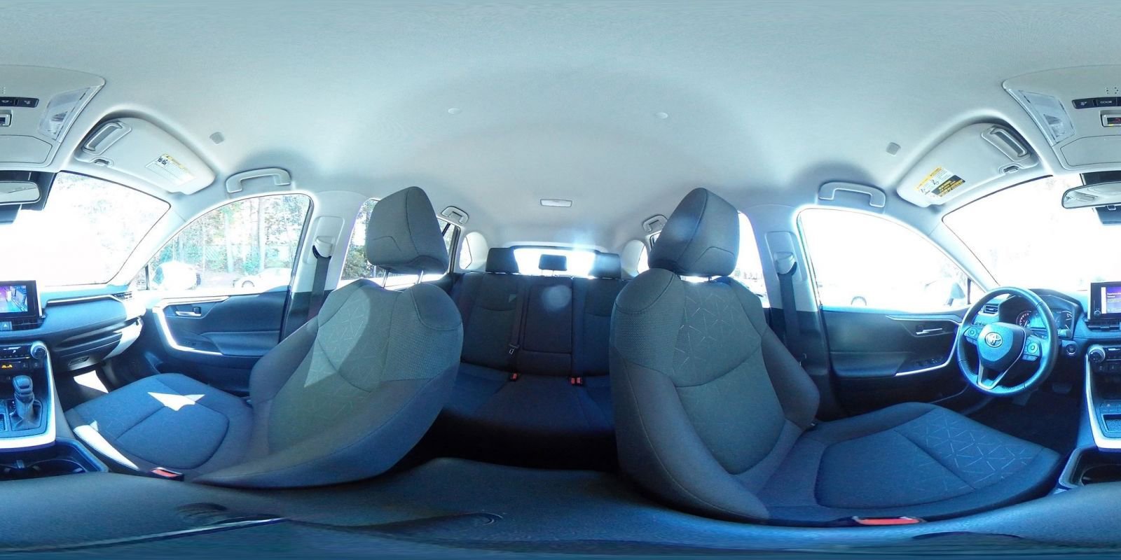 Used 2025 Toyota RAV4 XLE image 42