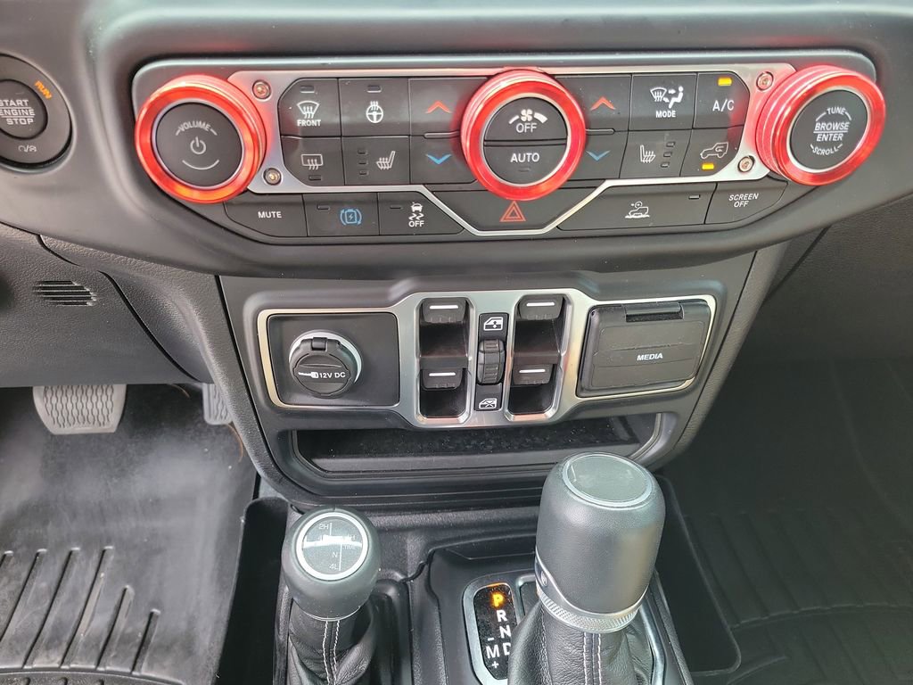 Used 2022 Jeep Wrangler Unlimited Sahara w/ Cold Weather Group image 36