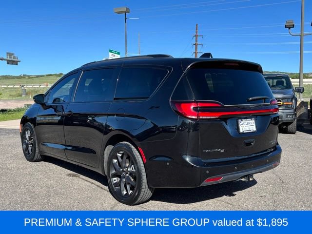 Used 2021 Chrysler Pacifica Limited w/ Premium & Safety Sphere Group AWD/4WD image 3