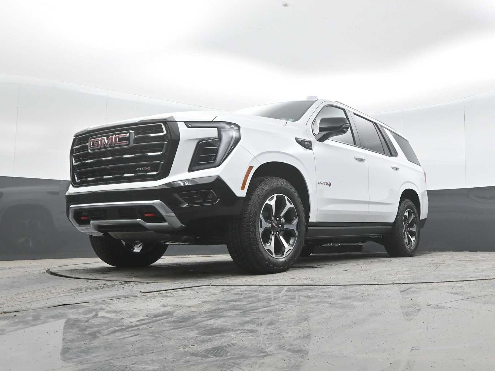 New 2026 GMC Yukon AT4 w/ AT4 Premium Plus Package AWD/4WD image 41