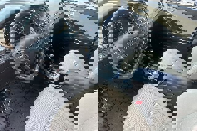 Used 2017 Hyundai Santa Fe Sport image 11