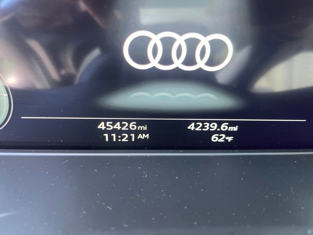 Used 2021 Audi Q5 e Premium Plus AWD/4WD image 11