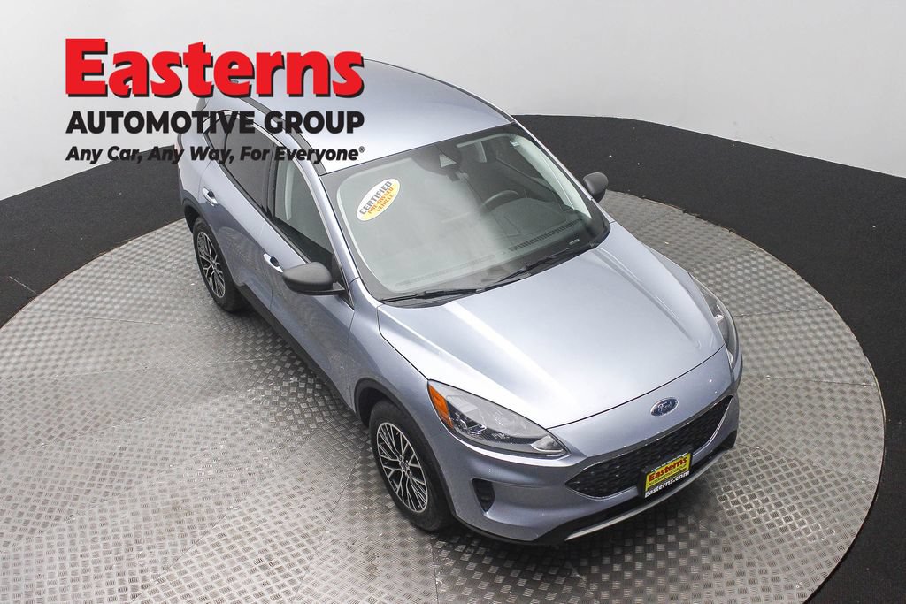 Used 2022 Ford Escape SE w/ Convenience Package FWD image 3