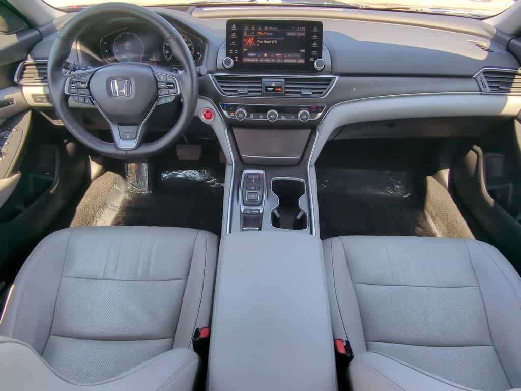 Used 2018 Honda Accord Touring image 14