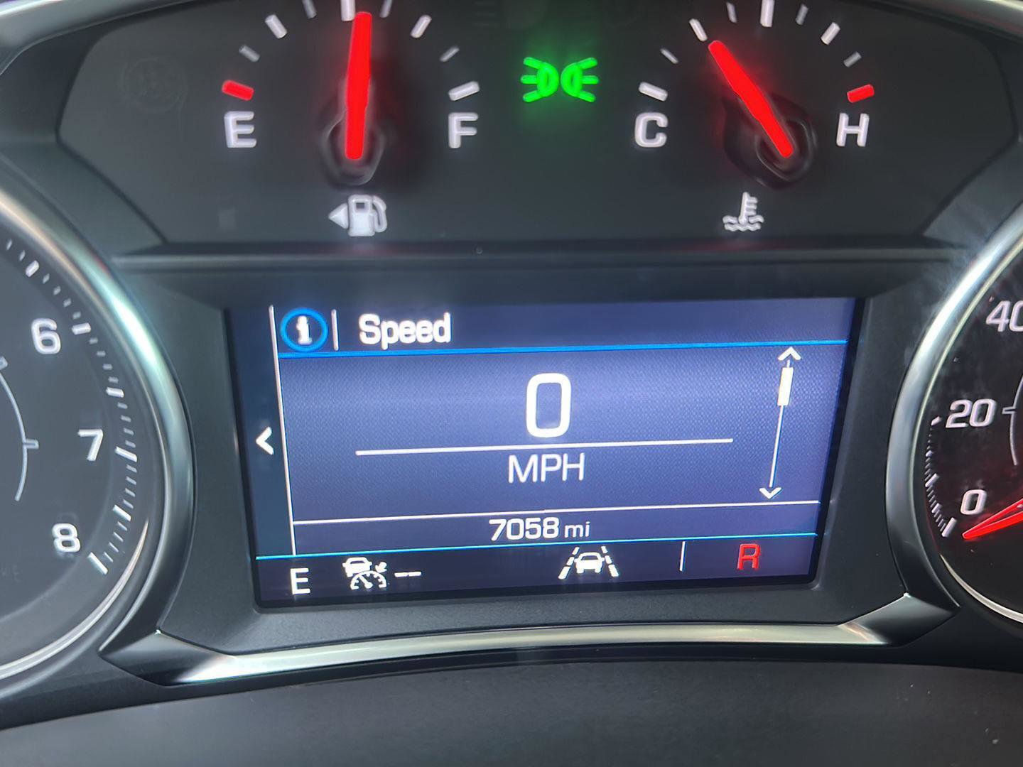 Used 2023 GMC Terrain SLE w/ Driver Convenience Package AWD/4WD image 19