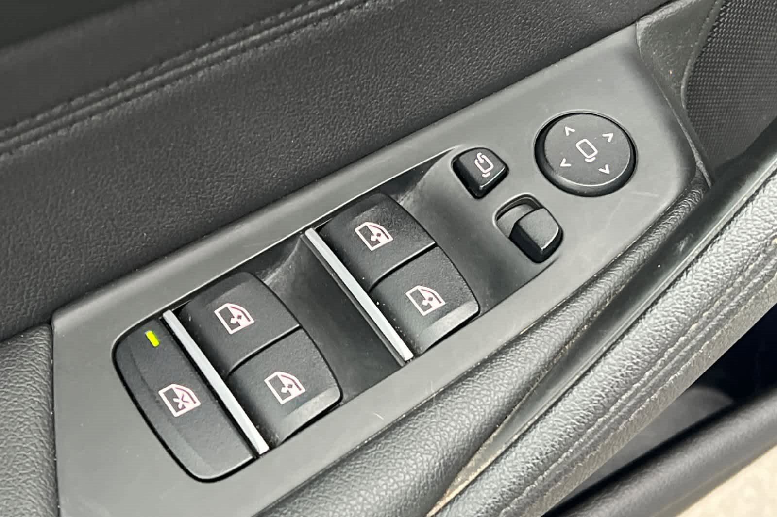 Used 2019 BMW 530i w/ Convenience Package image 13