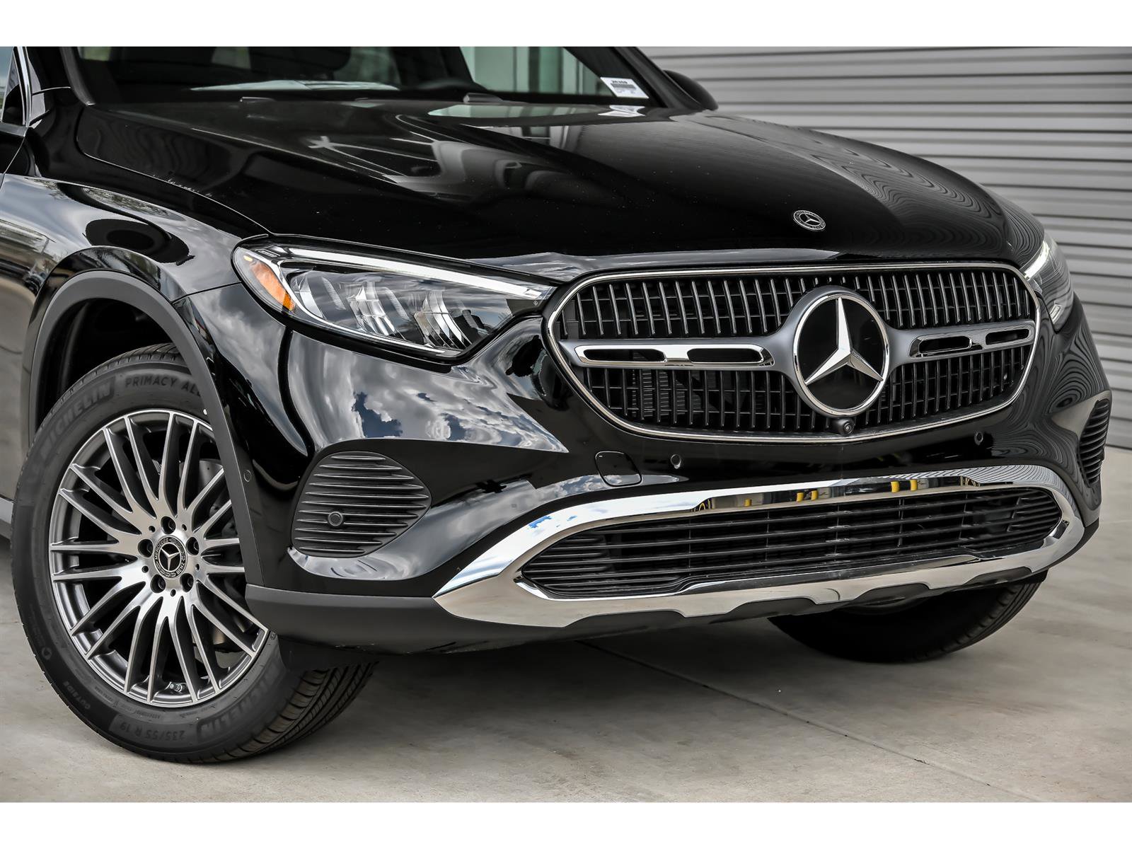 New 2026 Mercedes-Benz GLC 300 4MATIC image 2