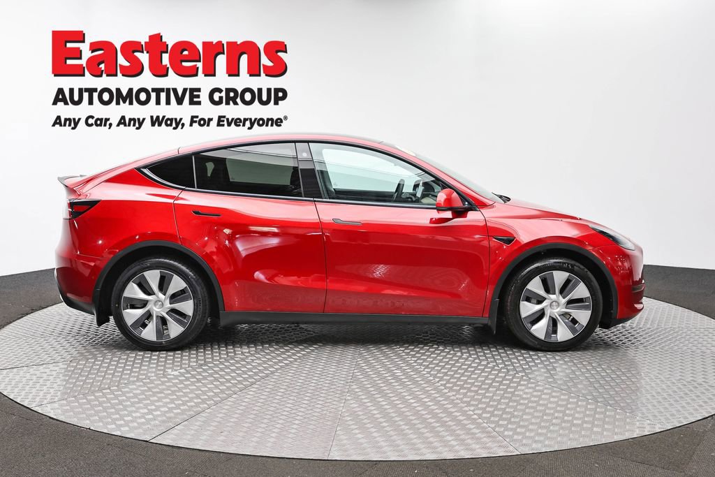 Used 2022 Tesla Model Y Long Range image 4