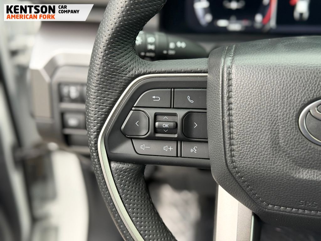 Used 2025 Toyota Tacoma TRD Off-Road image 20