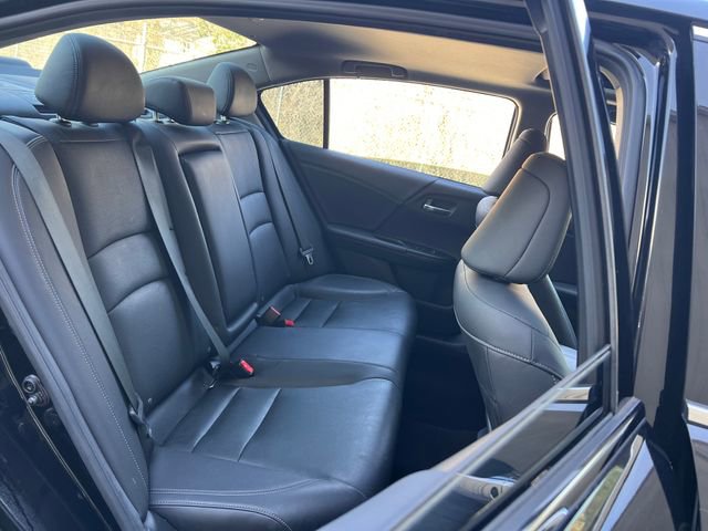 Used 2016 Honda Accord Touring image 29