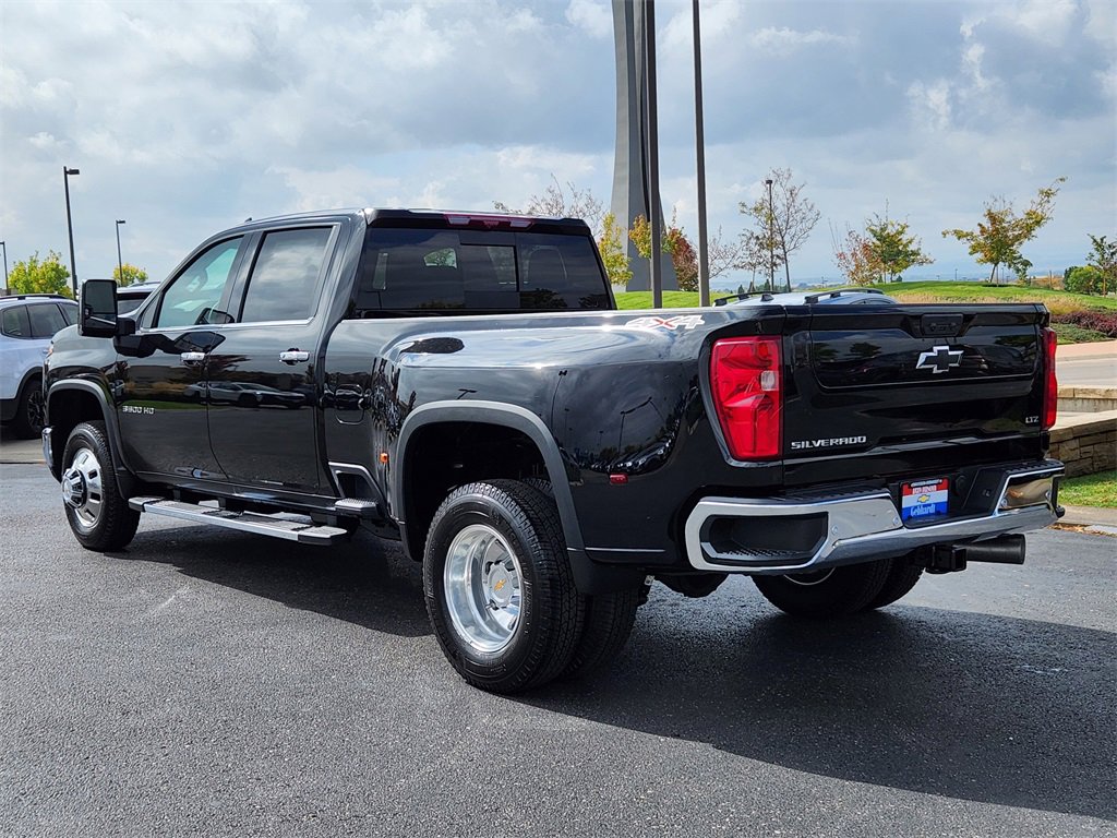 New 2026 Chevrolet Silverado 3500 LTZ w/ LTZ Convenience Package image 3
