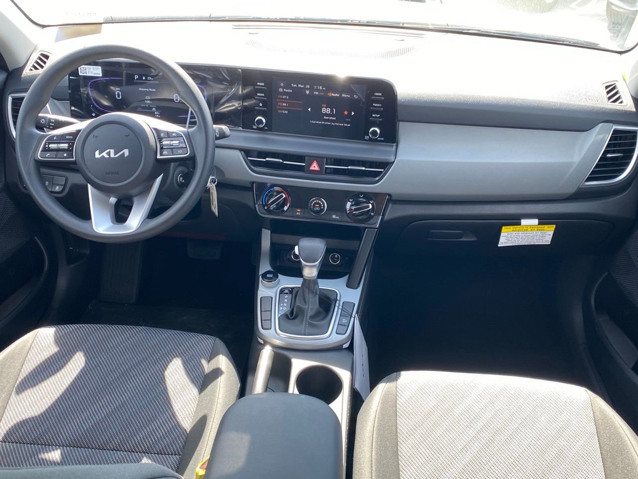 New 2026 Kia Seltos LX image 24